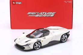1/18 Ferrari Daytona SP3 2022 - White Black