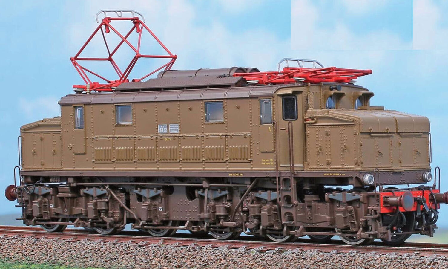  Locomotiva elettrica E626.362 in epoca V - con cassa modificata