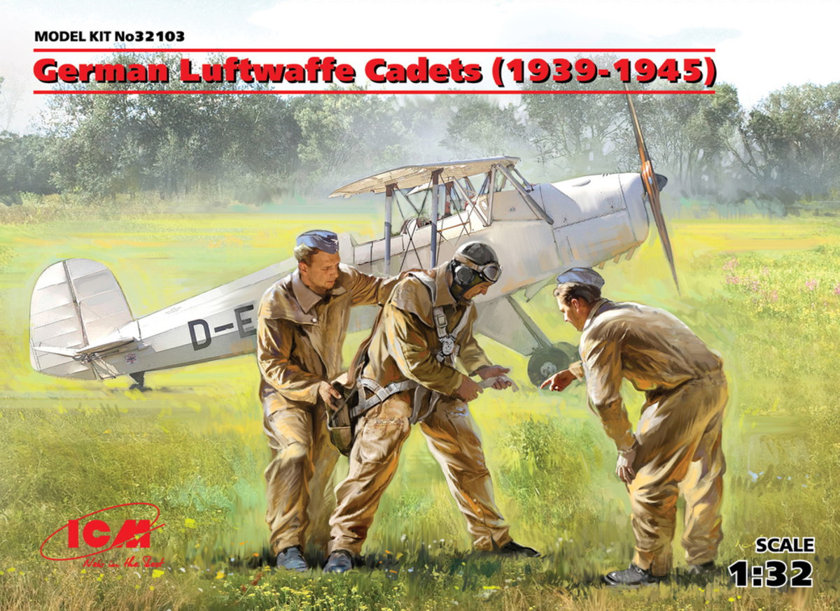 1/32 German Luftwaffe Cadets (1939-1945) (3 figures) (100% new molds)